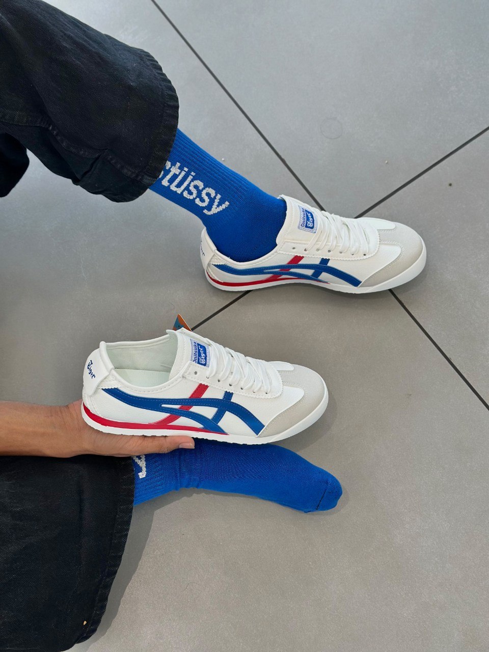 SHOES
